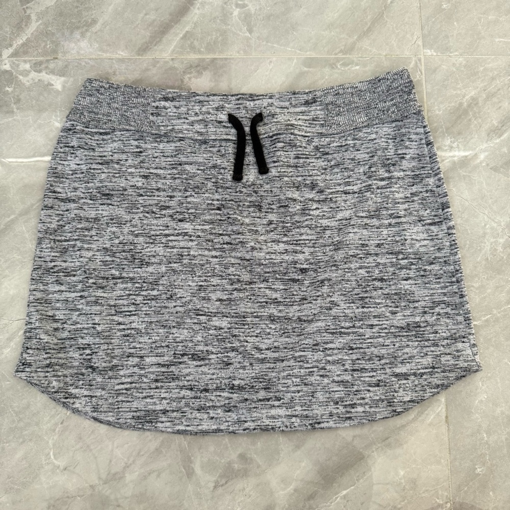 Women’s Athleta Downplay Drawstring Heathered Athletic Skirt Large - Picture 3 of 16